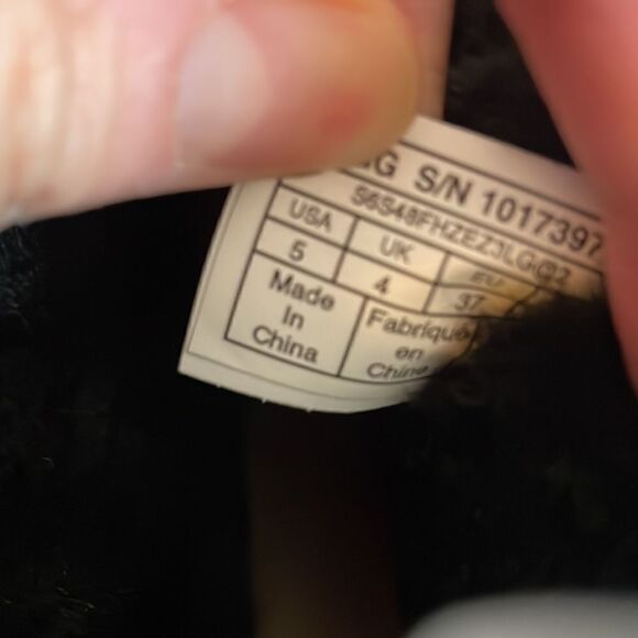 UGG Kids' Mini Bailey Bow II Boots Black USA Big Kid Size 5Y/UK 4/EU 37 - Picture 13 of 13